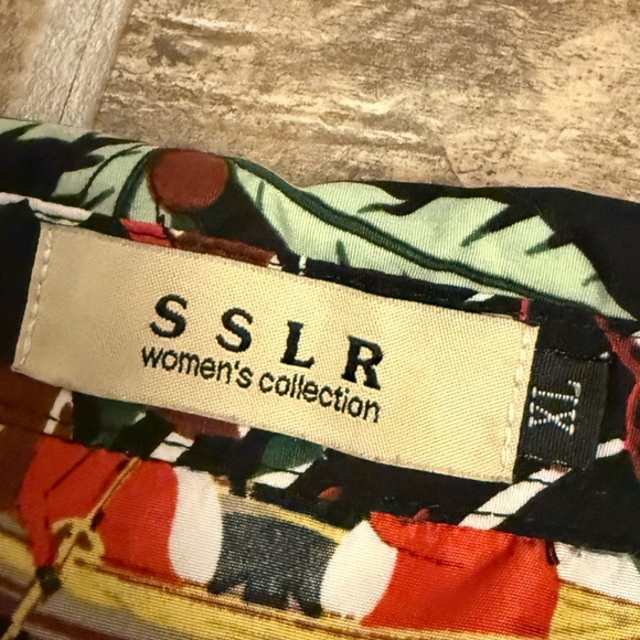 SSLR Hawaiian Christmas Shirt XL Black Tropical Santa Surfing Holiday Button-Up - Picture 7 of 8